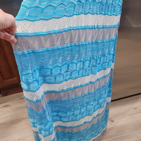 Bebe stretch sheer and lined blue maxi dress size M New without tags. - Picture 3 of 6